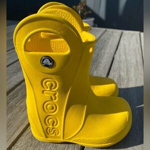 Crocs rain boots - size 8